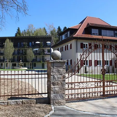 Waldhotel Rainau 3*