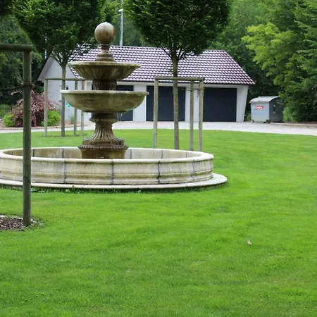 Waldhotel Rainau شقة فندقية إلفانغن