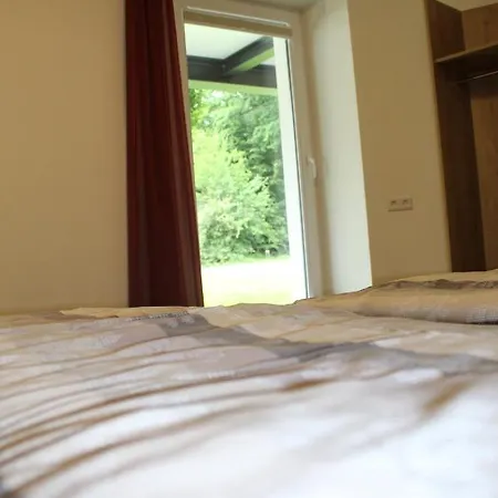 Waldhotel Rainau 아파트호텔 엘반겐